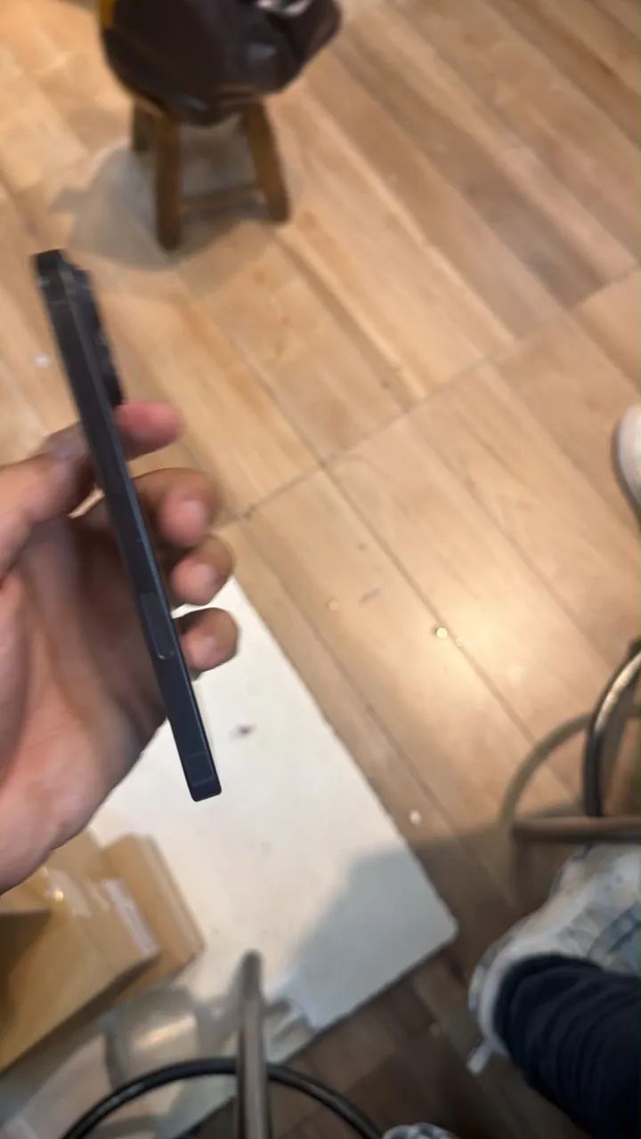 iPhone 16 pro  - Foto 3