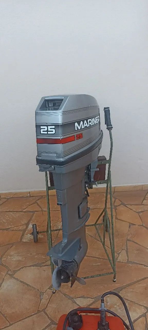 Motor de popa Mercury Mariner 25 Hp