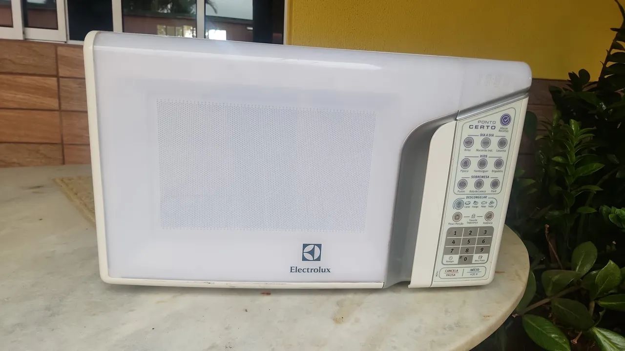 Microondas eletrolux GRANDE  - Foto 3