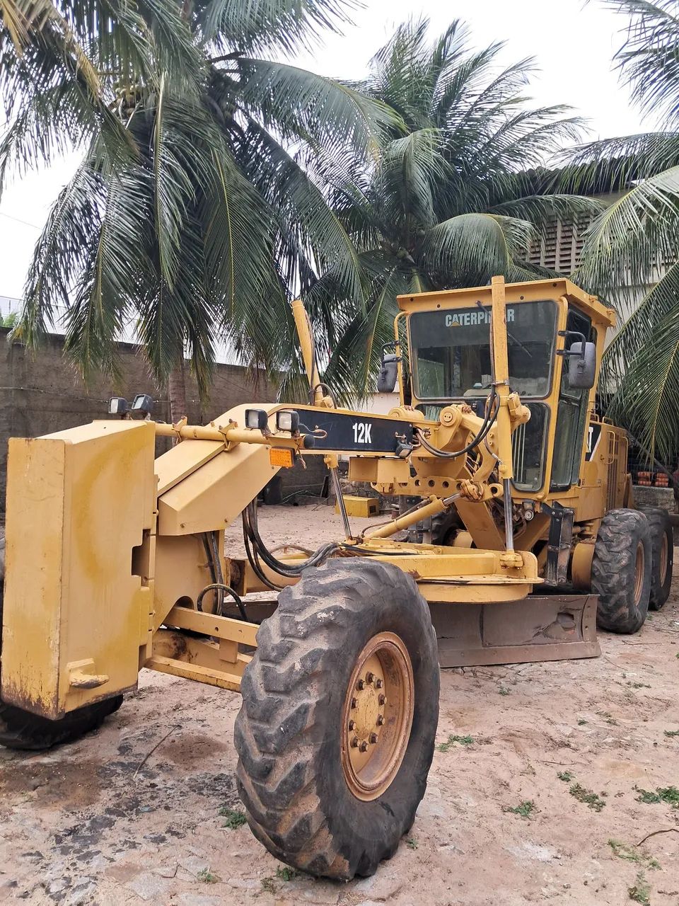 motoniveladora caterpillar 12k ano 2013