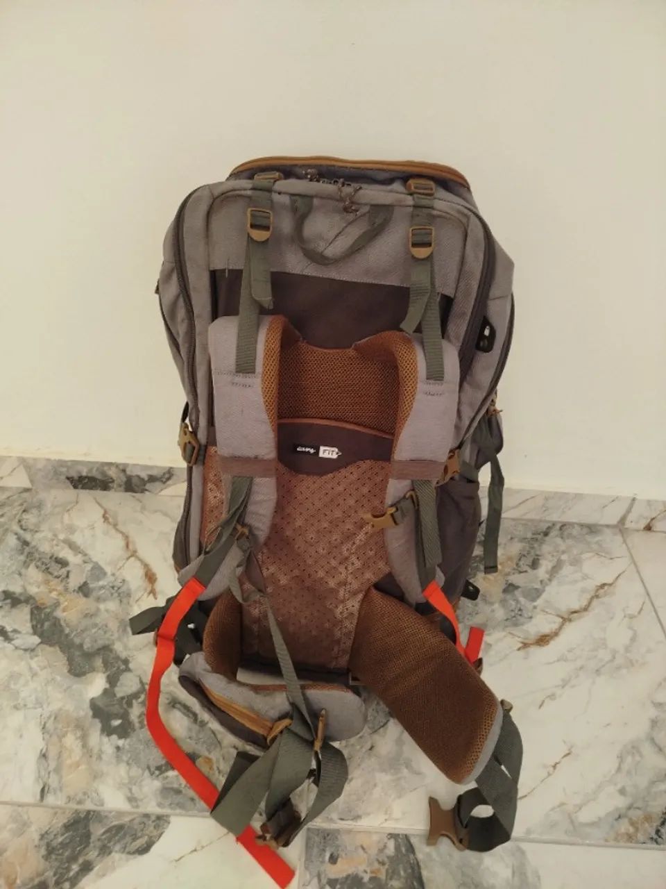 Mochila de camping 70L da Quechua - Foto 2