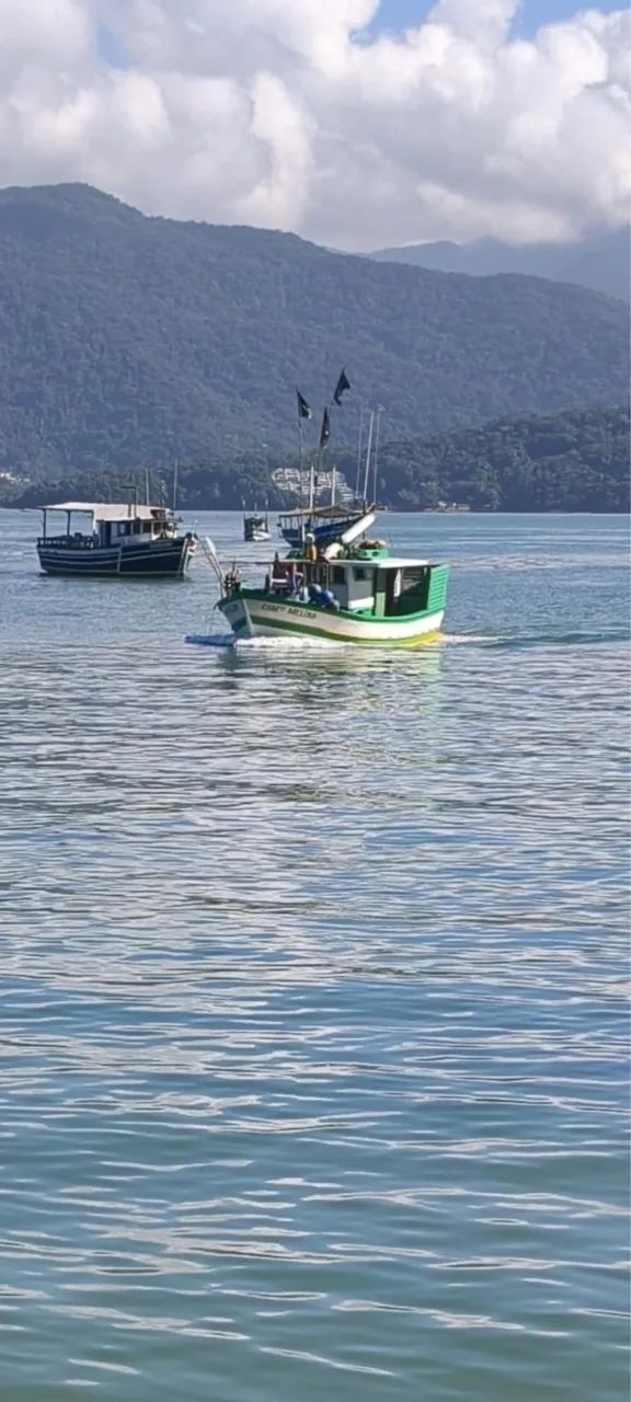 Barco de pesca  em UBATUBA  - Foto 3