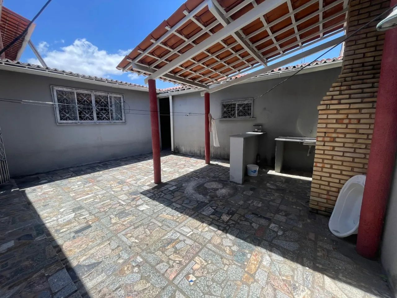 CASA À VENDA - OPORTUNIDADE DE VALORIZAÇÃO! - Foto 3