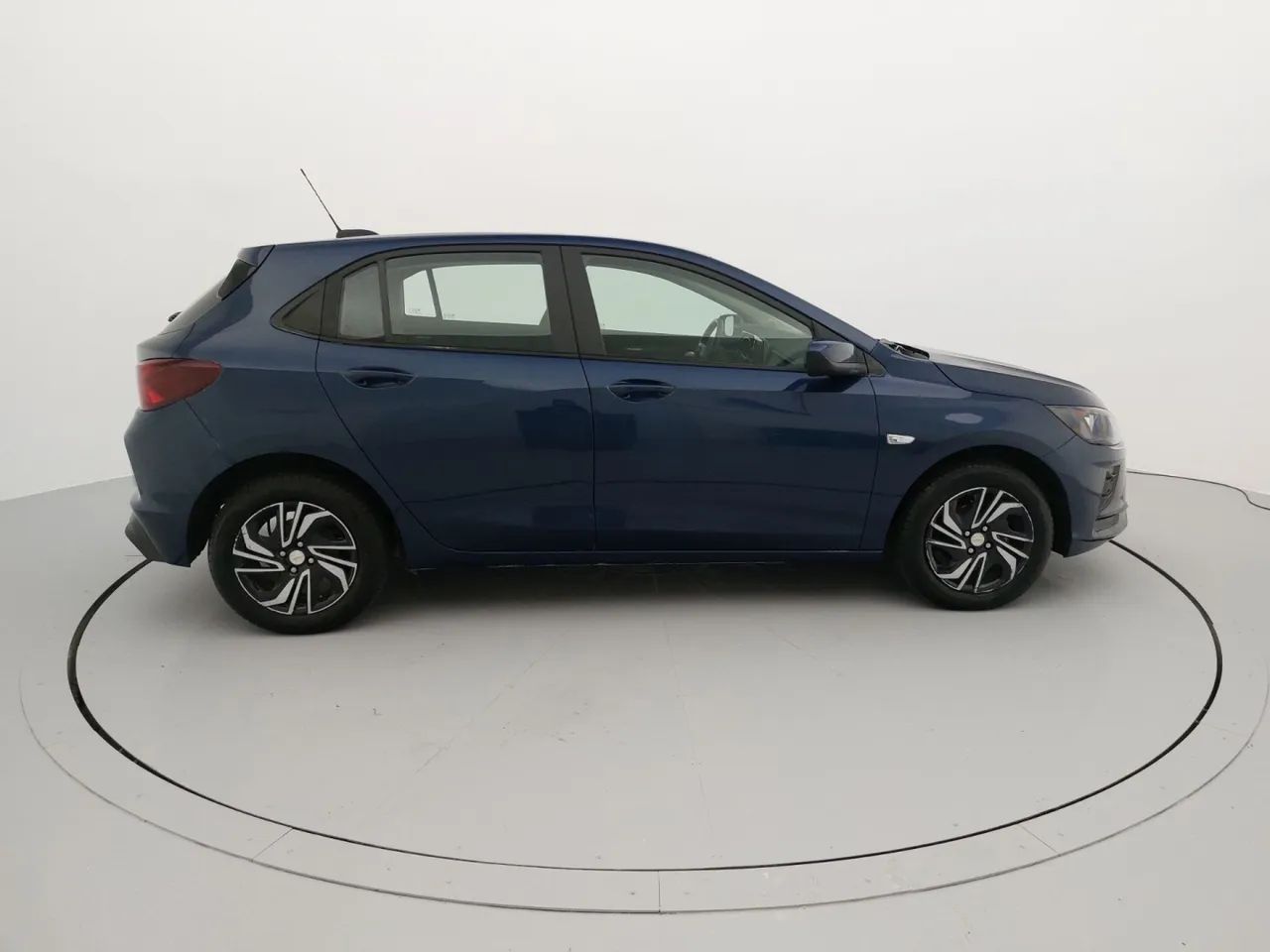 Chevrolet Onix Hatch 1.0 12V Flex Mec. 4P, foto 6 de 18