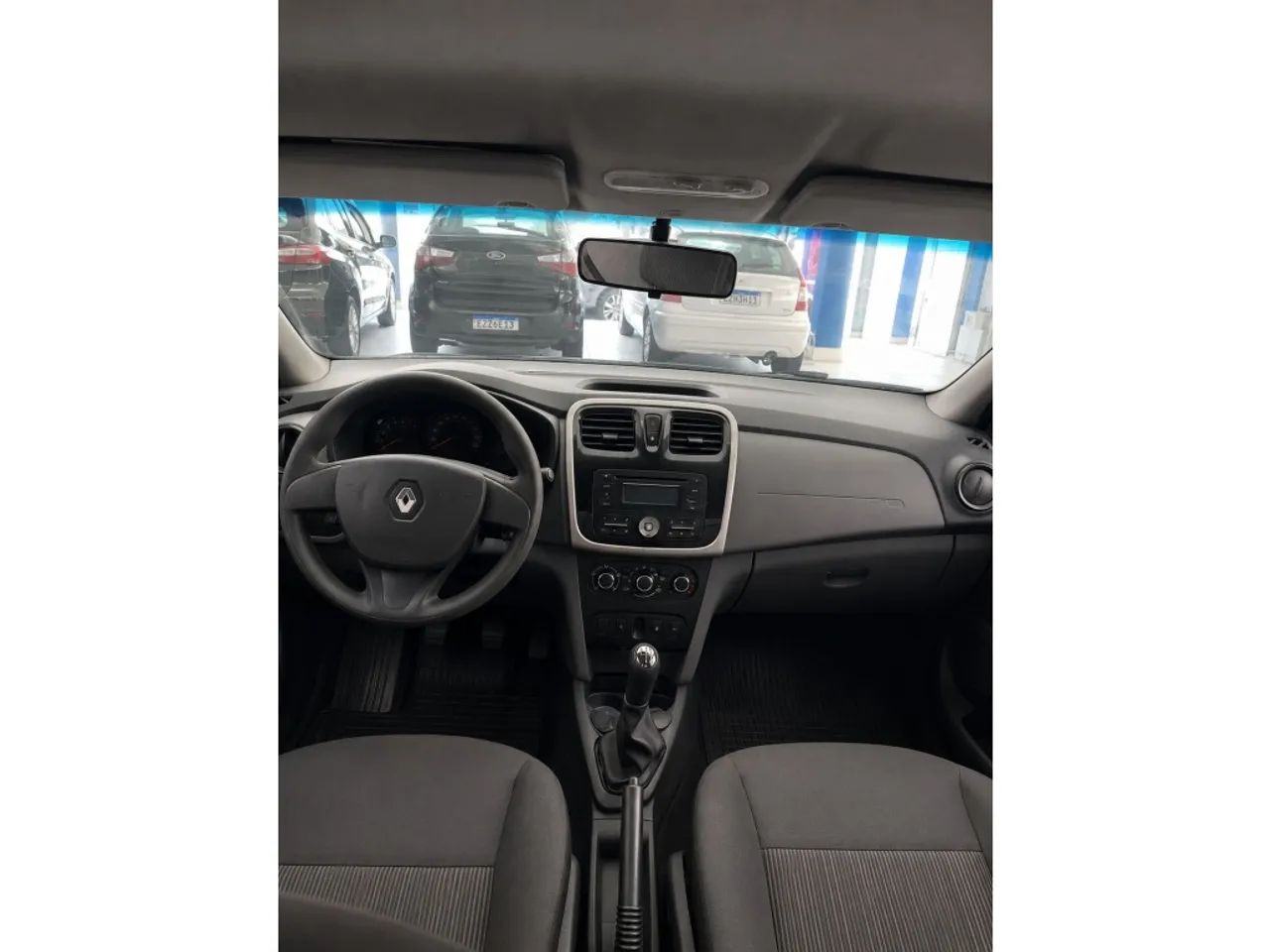 Renault Logan Expression Flex 1.0 12V 4P 2016 - Foto 2