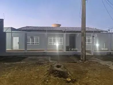 CASA AMPLA A VENDA NO TAVEROPOLIS