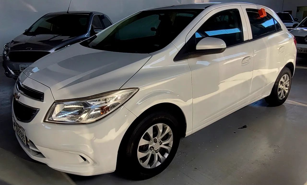 Chevrolet Onix ONIX HATCH LT 1.0 8V FlexPower 5p Mec. 2016