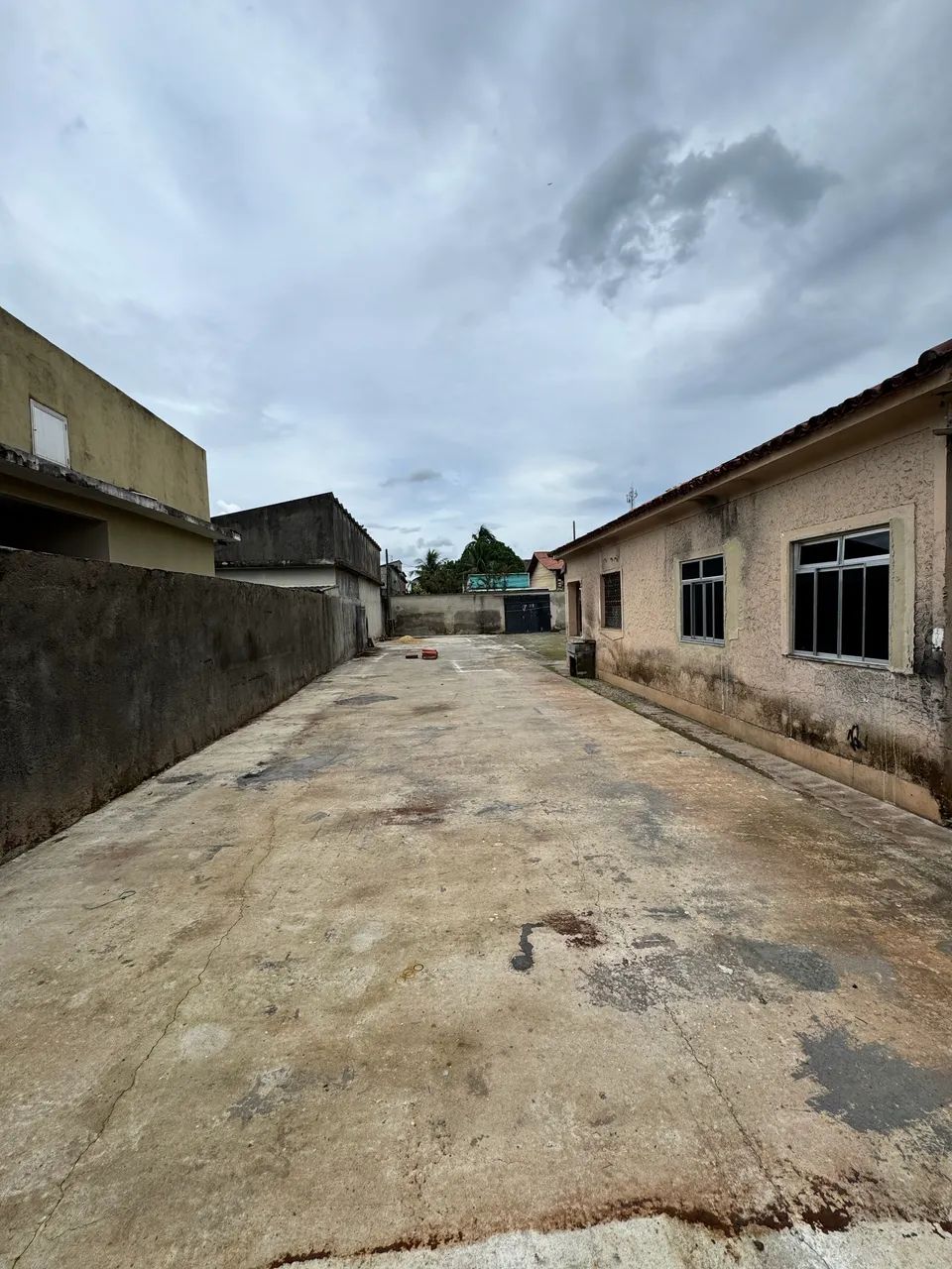 ALUGO ESTE TERRENO/VENDO ELE COMPLETO OU METADE DELE