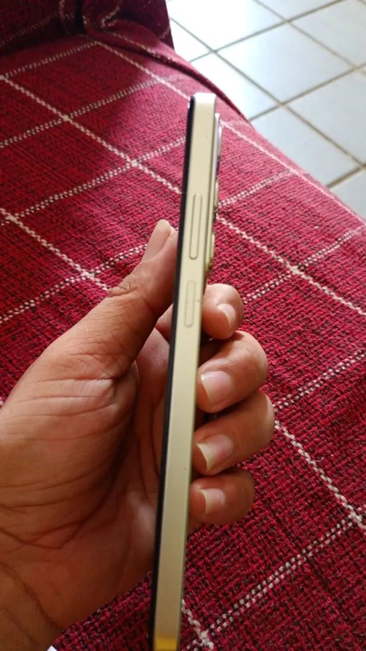 Realme C75 dourado  - Foto 3