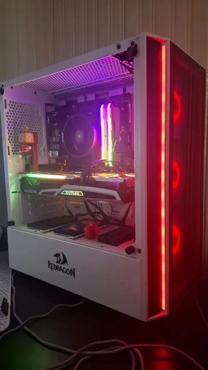 PC Gamer Ryzen + 6700 XT