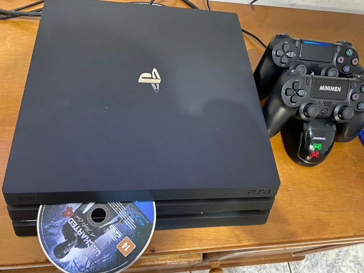 Playstation 4 pro 1TB - Foto 2