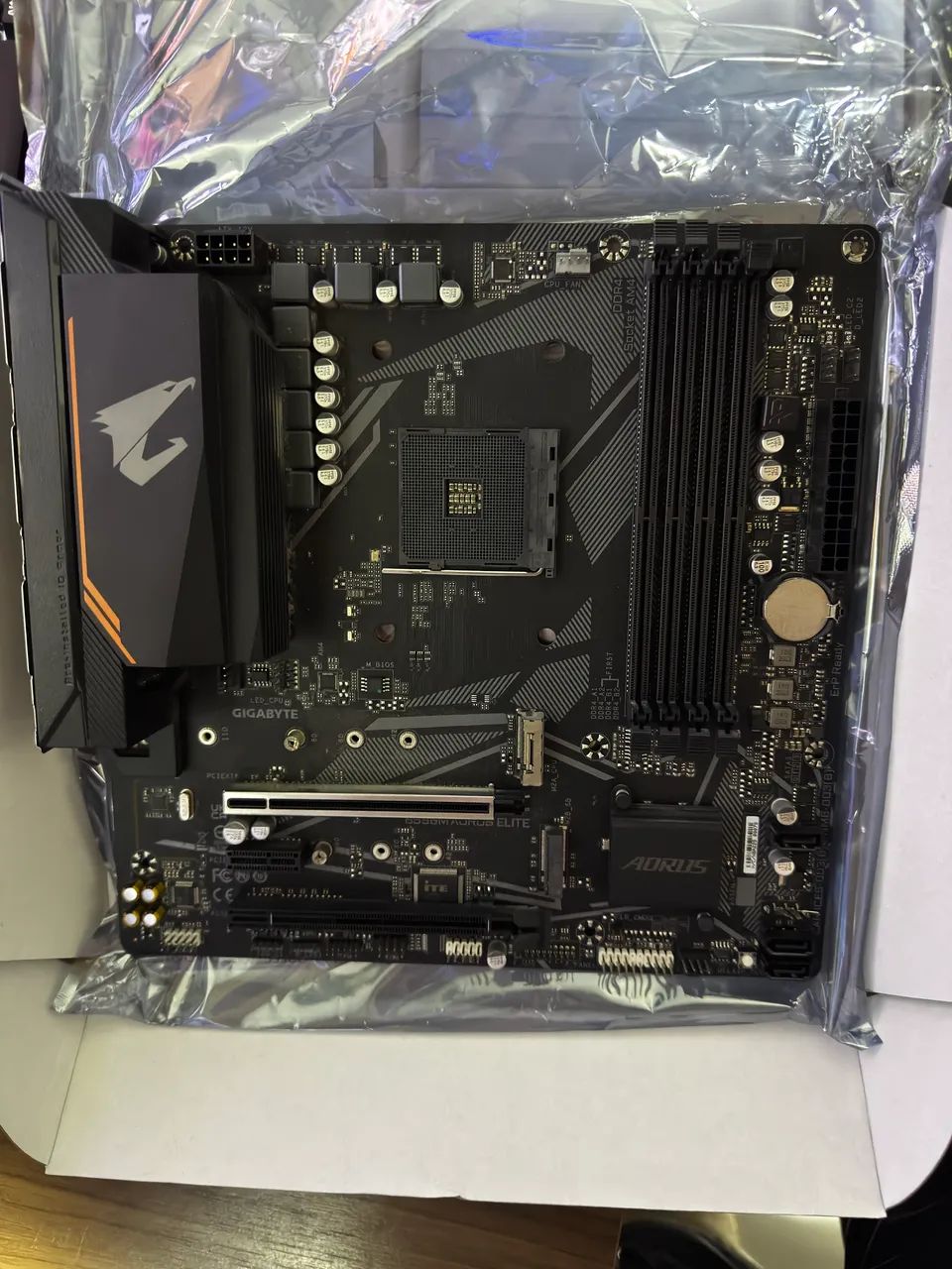 B550M Aorus Elite - Foto 2