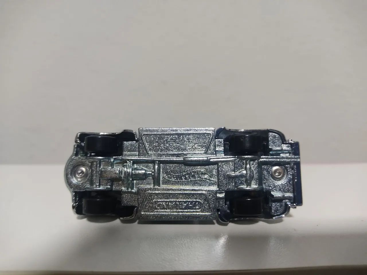 HOT WHEELS 52 CHEVY CLASSICS (CROMADO) - Foto 3
