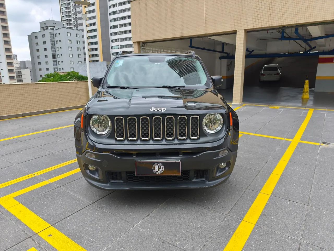 Jeep Renegade Sport 1.8 4x2 Flex 16V Aut., foto 2 de 11