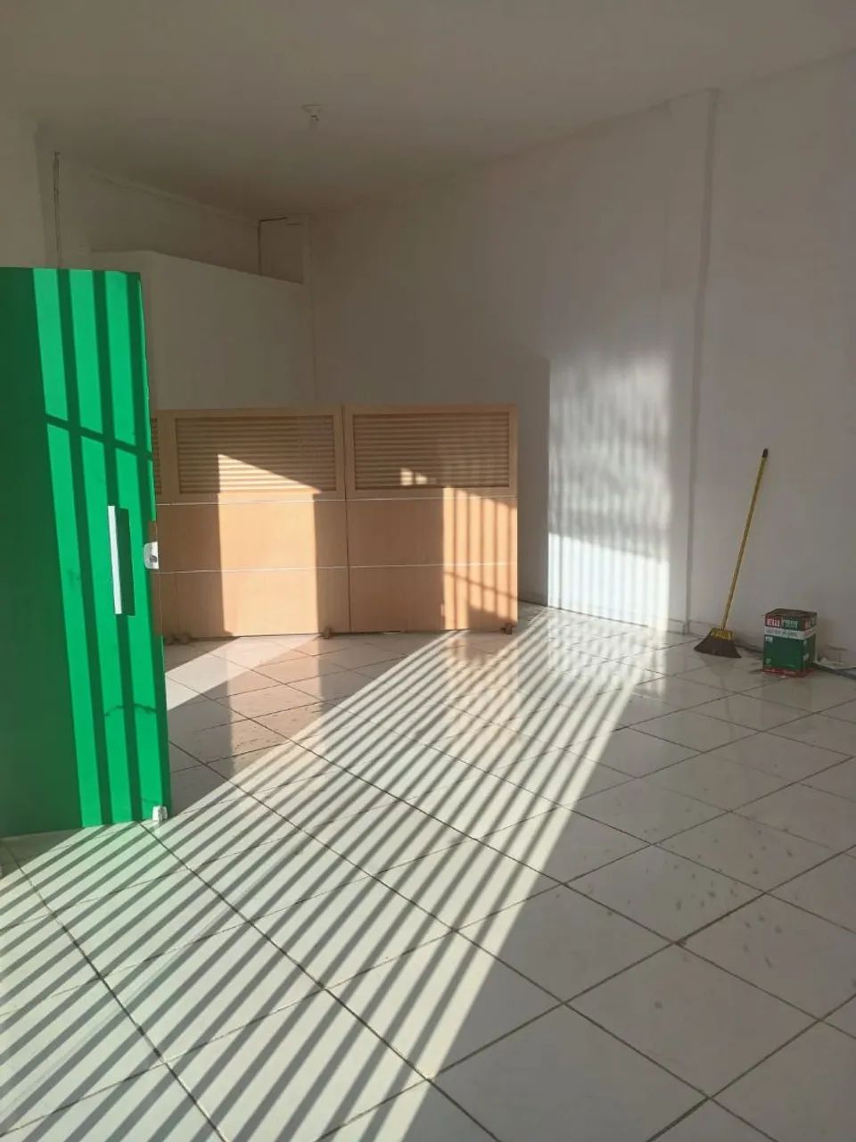 Vendo loja grande novo centro de Guarapari   - Foto 4