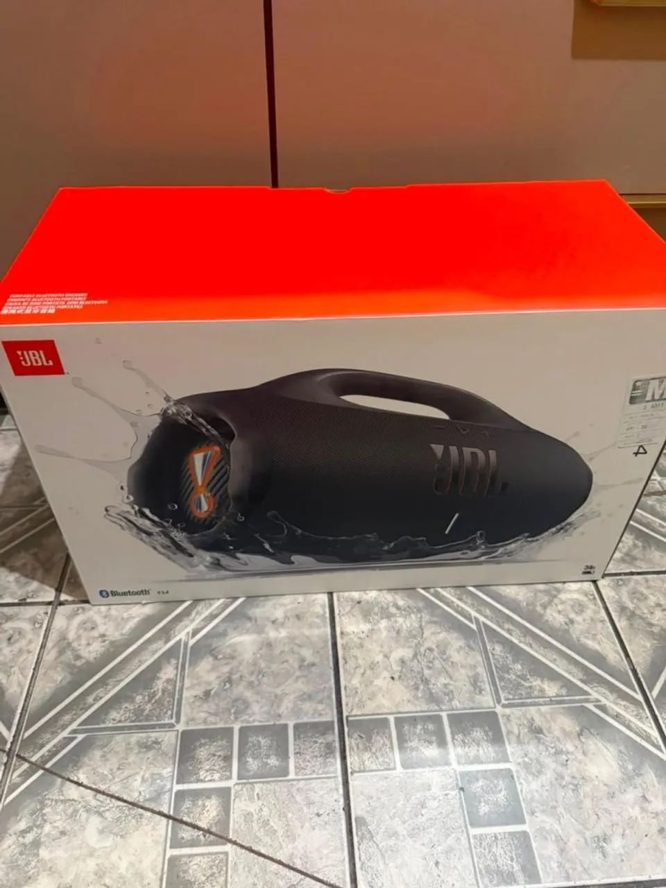 Vendo caixa JBL 4
