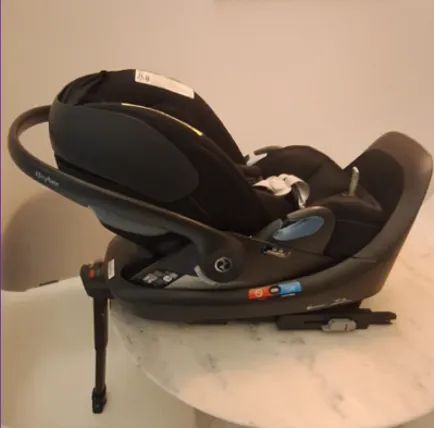 Bebê conforto CYBEX Platinum + Base Isofix