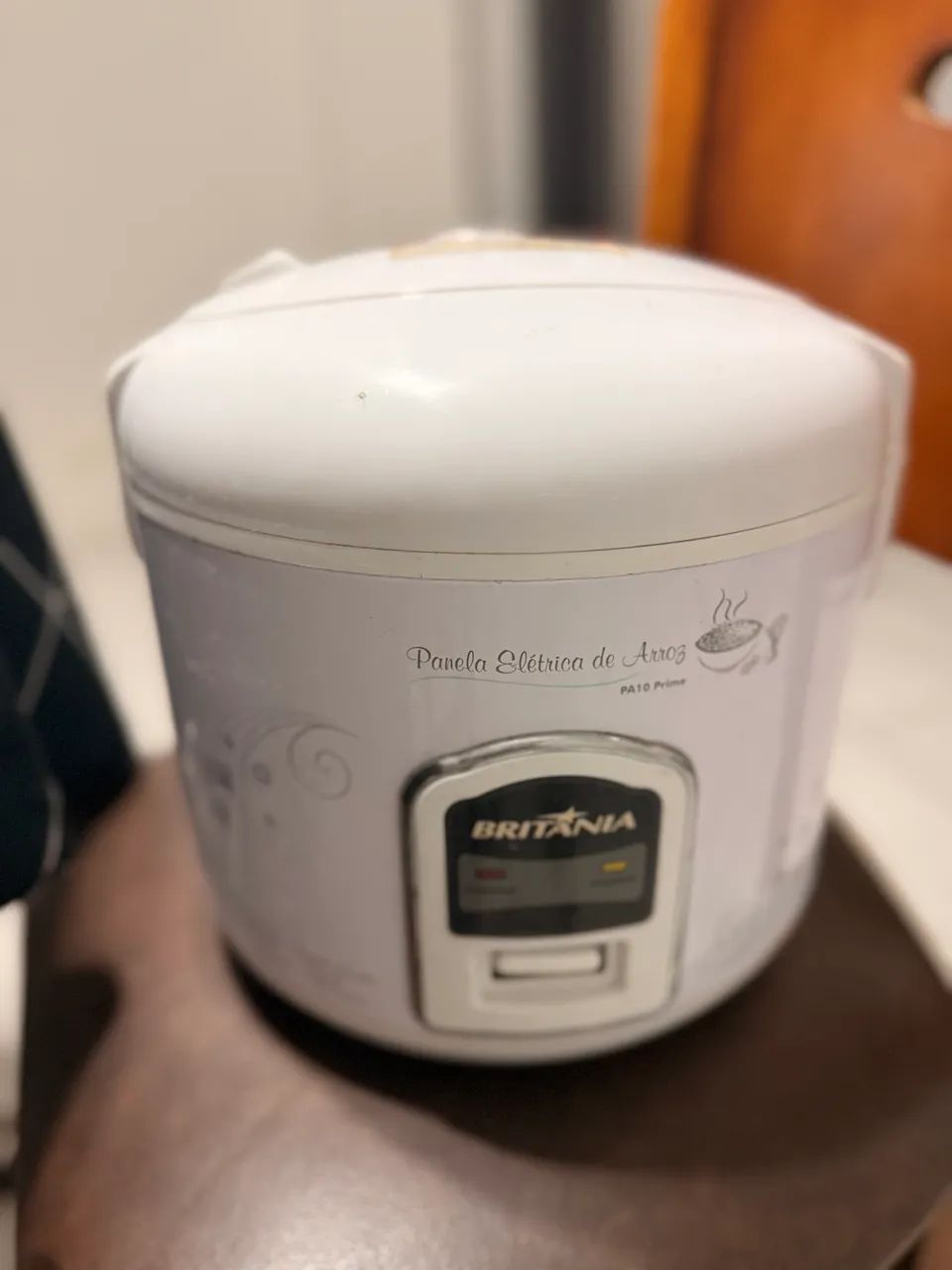 Panela elétrica Britânia 