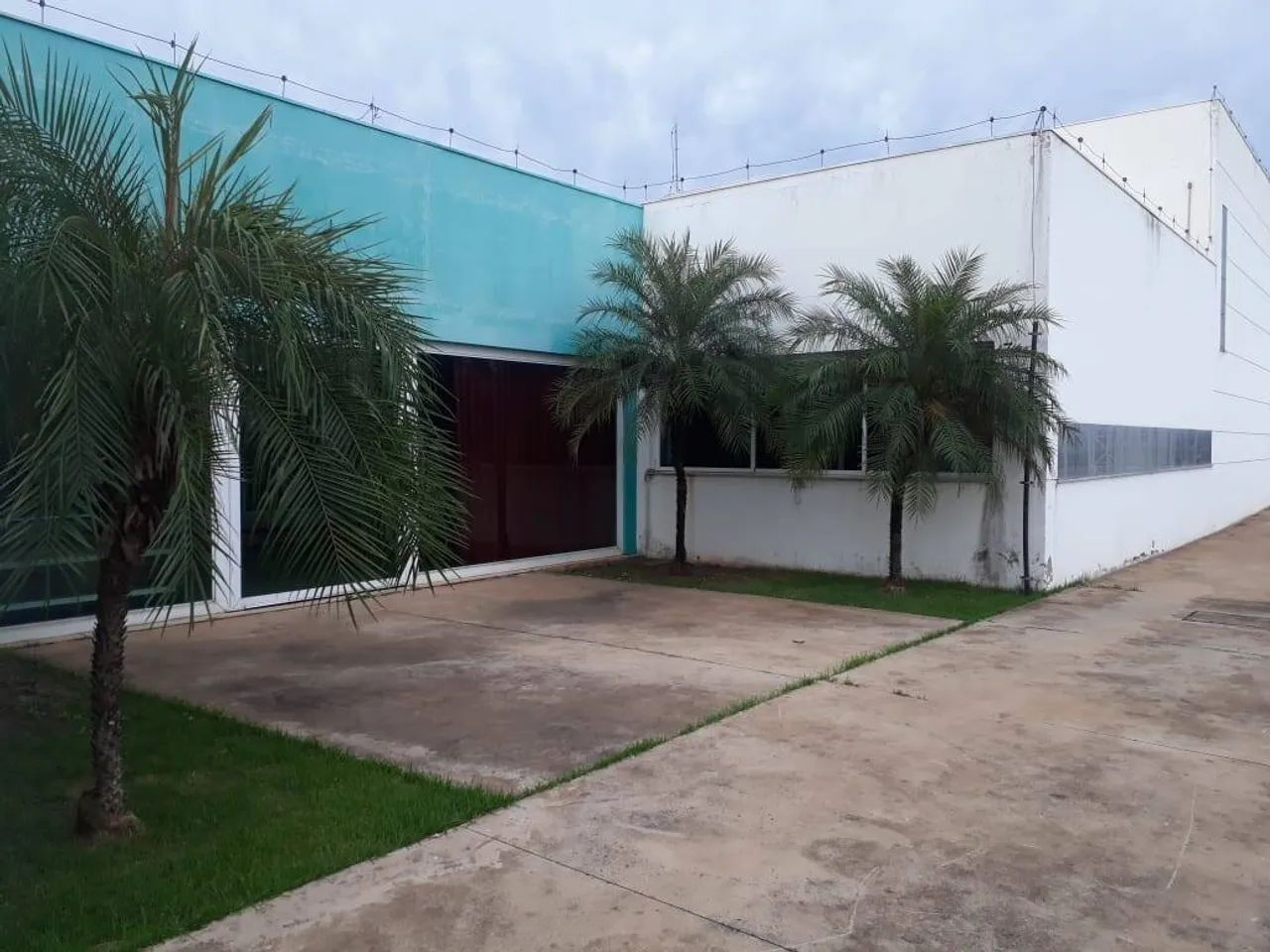 Alugo Prédio Grande porte Av. Arquimedes Pereira lima - Foto 4
