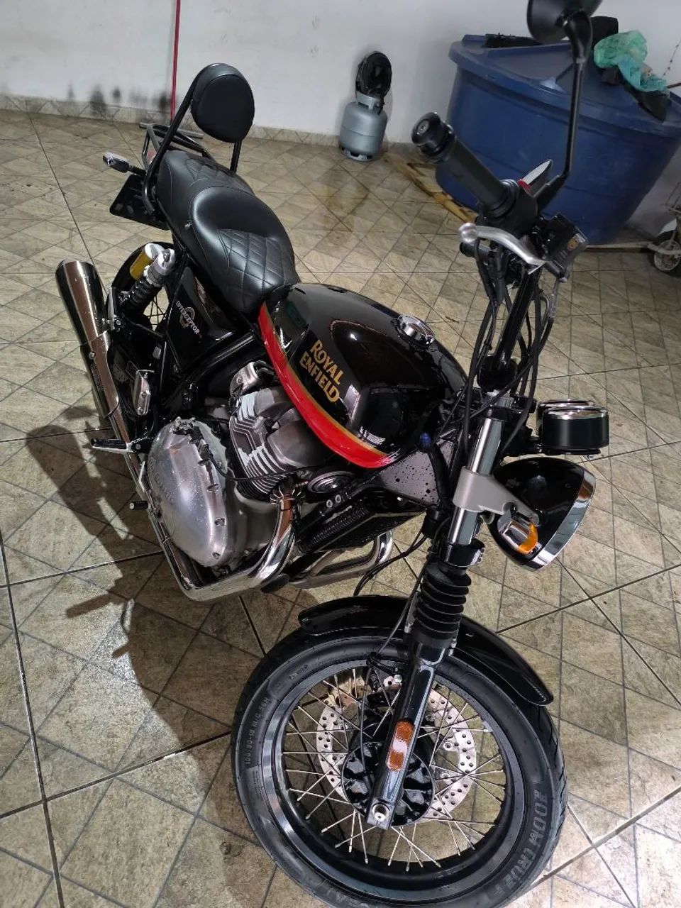 Royal enfield interceptor CUSTOMIZADA 
