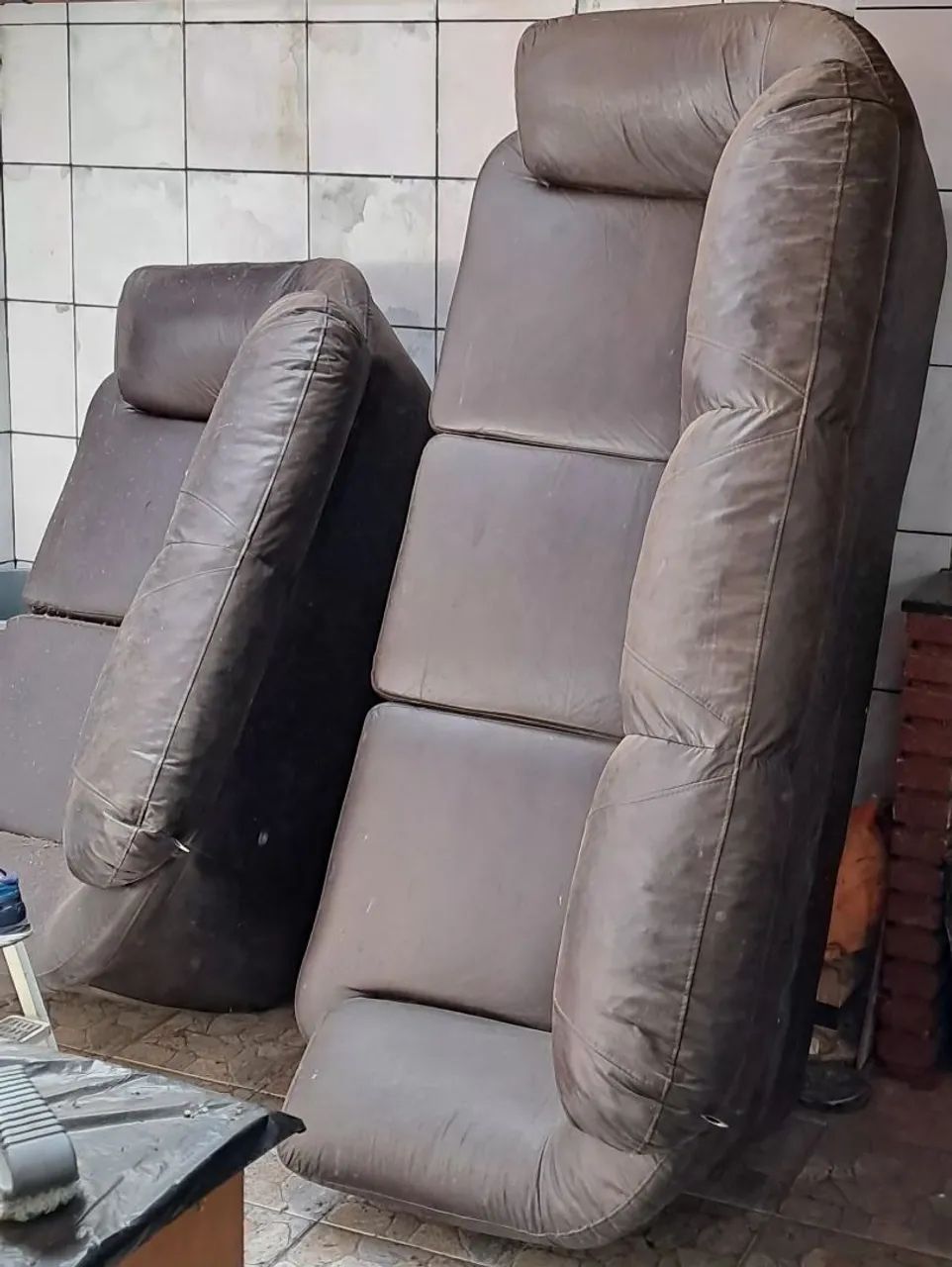 Sofa 3 e 2 lugares gratuito