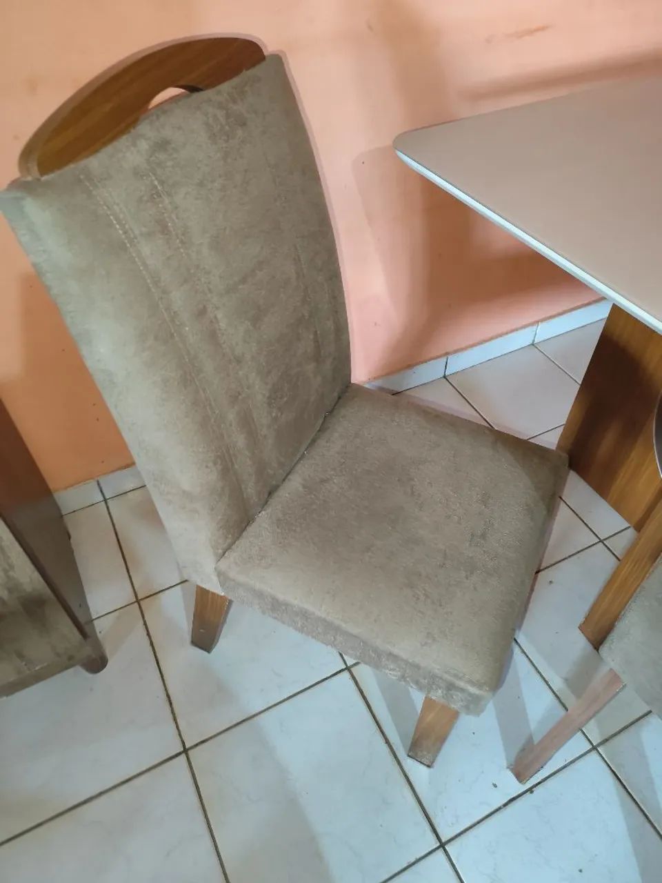 Mesa de vidro 4 cadeiras 135X90 - Foto 4