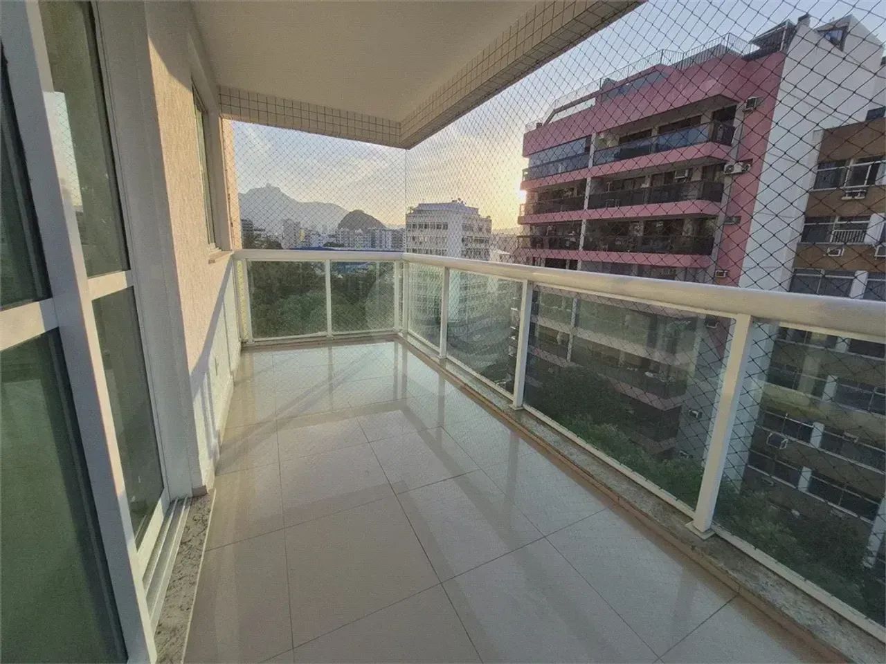Duplex para venda tem 157 metros quadrados com 3 quartos em Tijuca - Rio de Janeiro - RJ