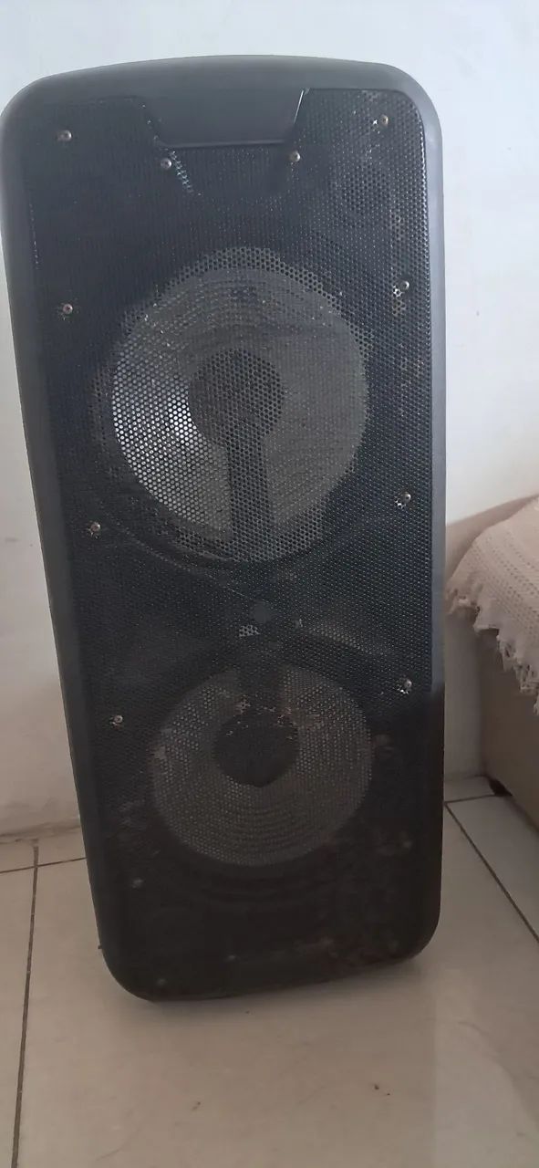 Vendo caixa amplificação multiuso. 