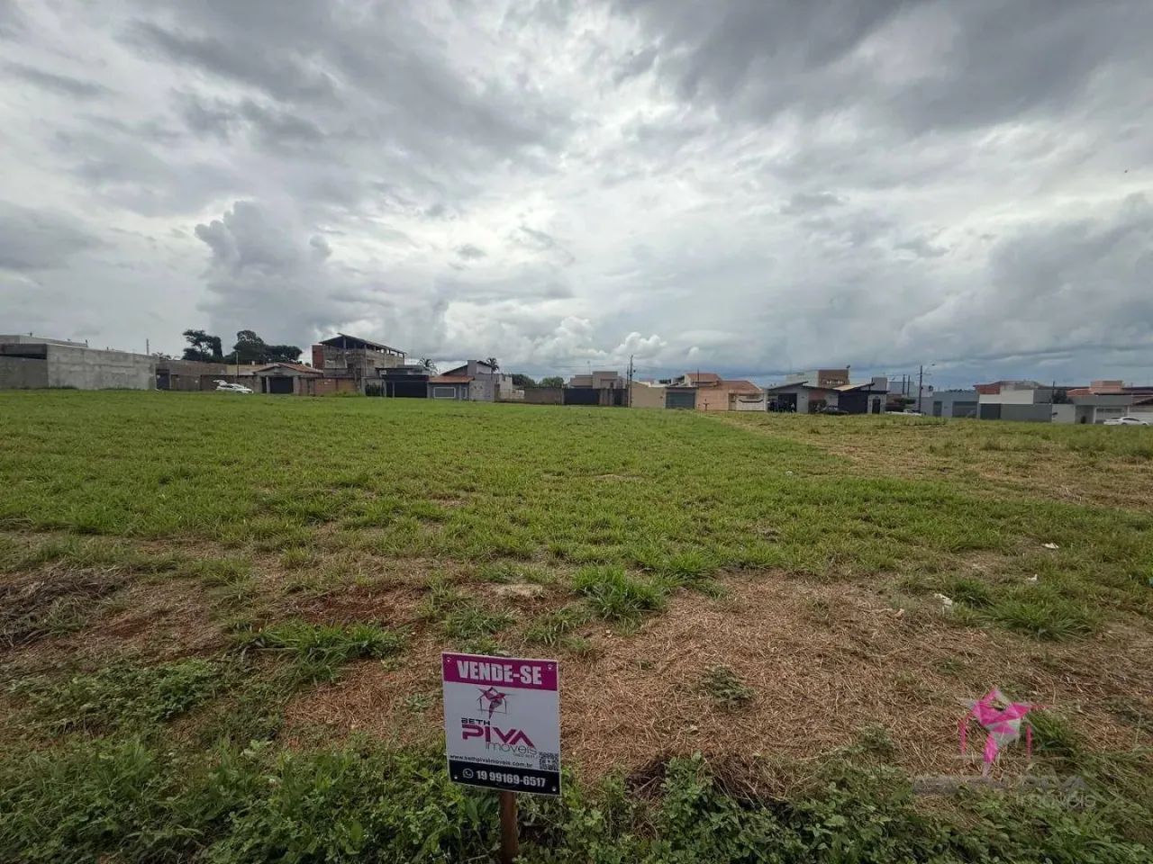 Terreno à venda - Altos da Santa Rita