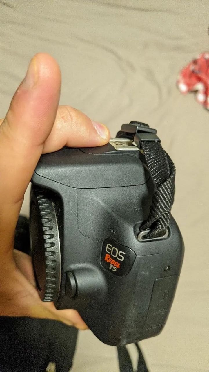 Vendo câmera canon t5 - Foto 2