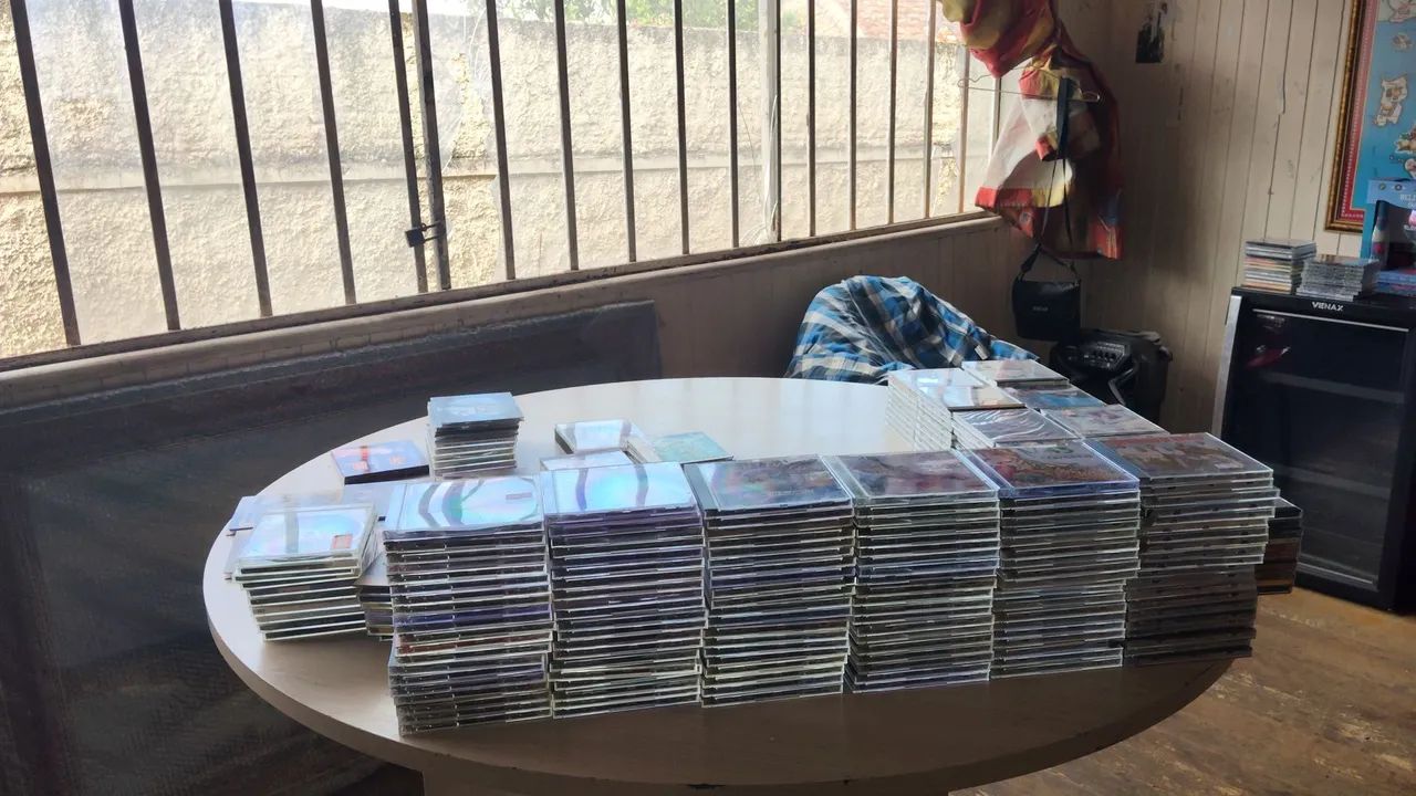 Lote com 260 Cds originais 