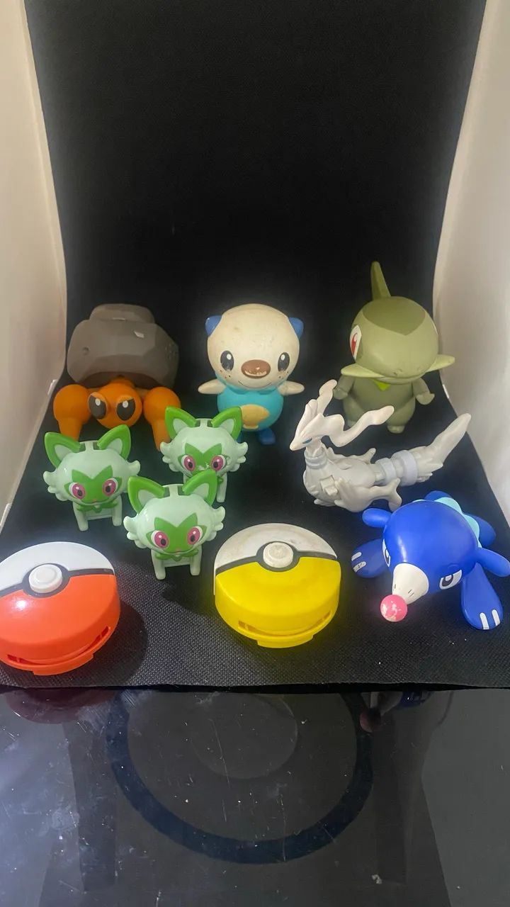 Lote bonecos colecionáveis Pokémon 