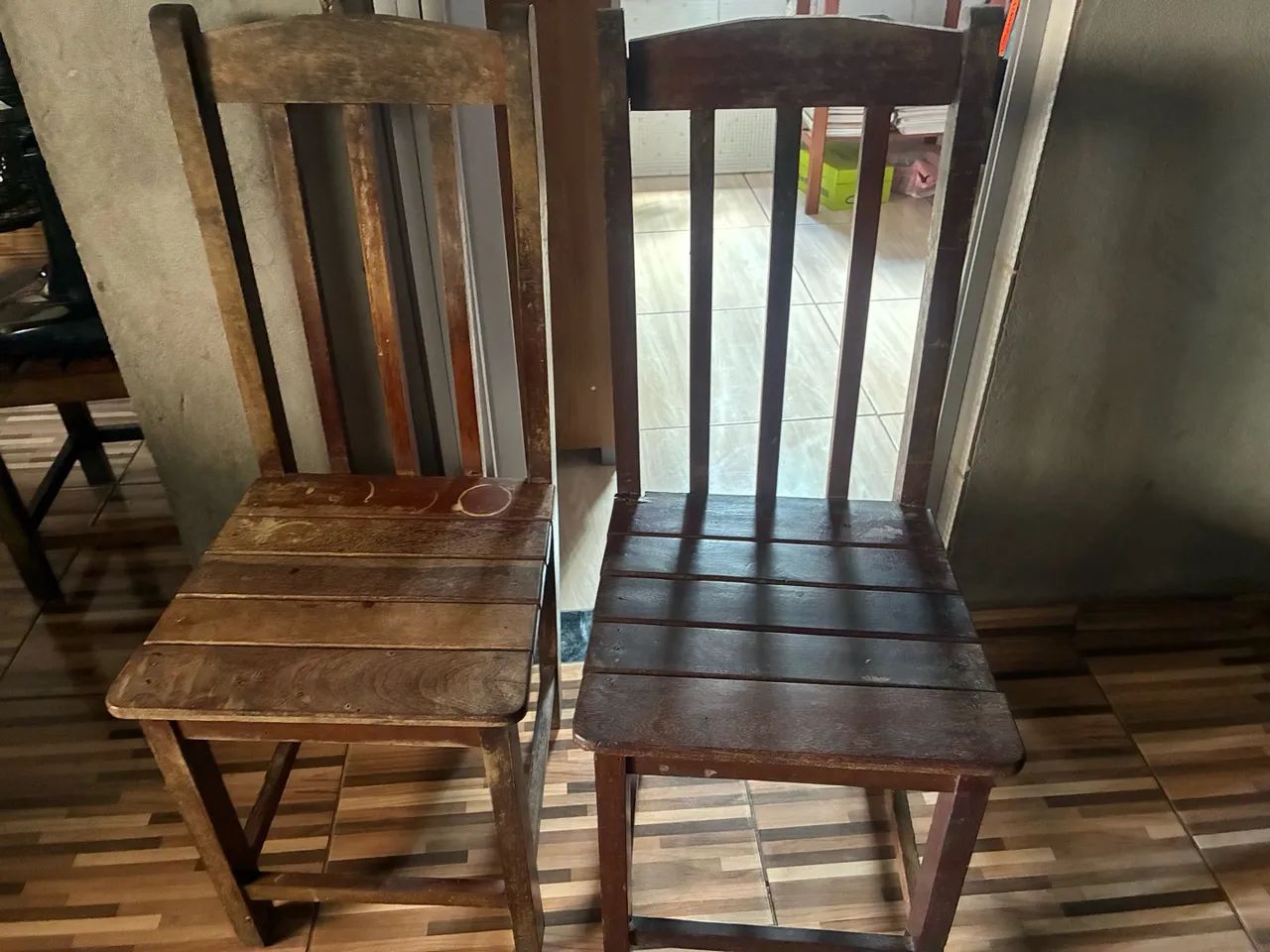 Conjunto de 4 Cadeiras de madeira 