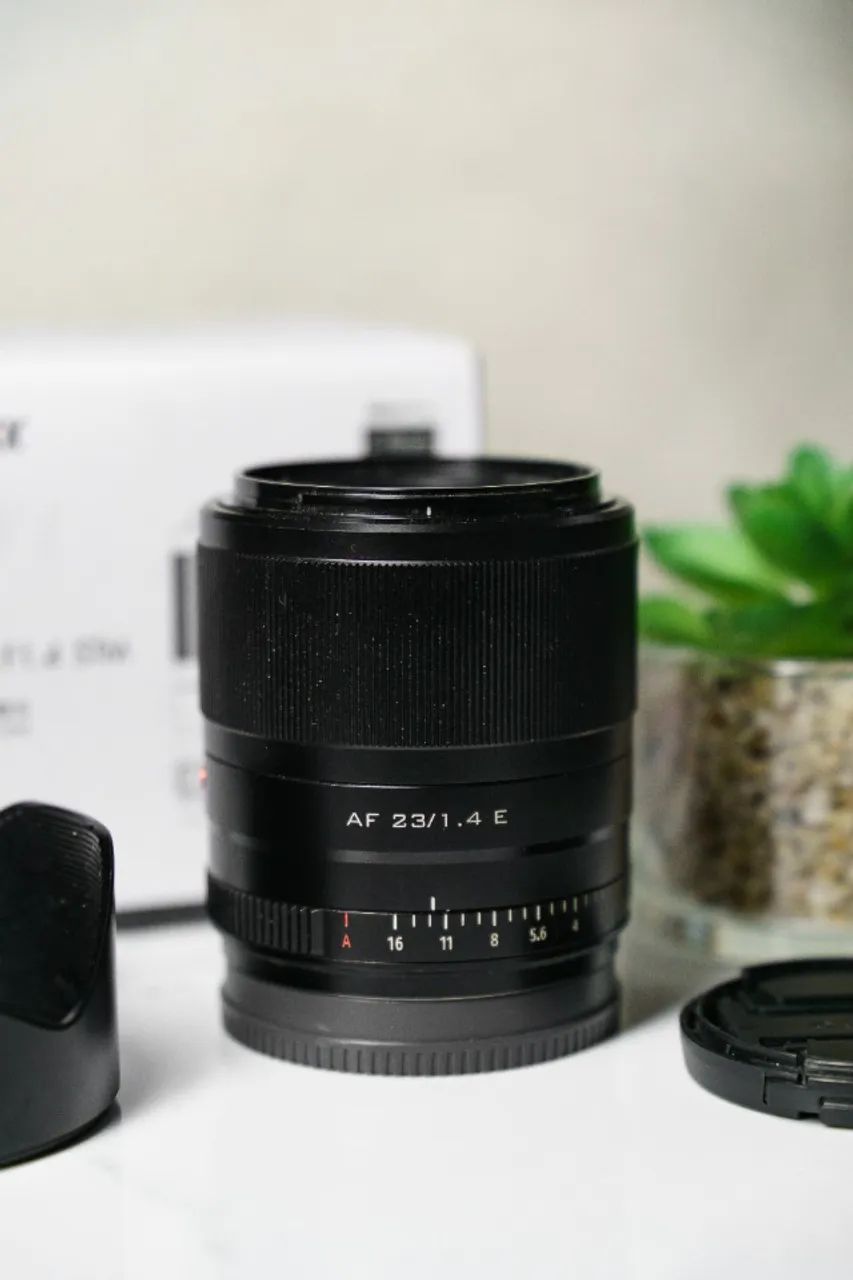 Lente viltrox 23mm 1.4