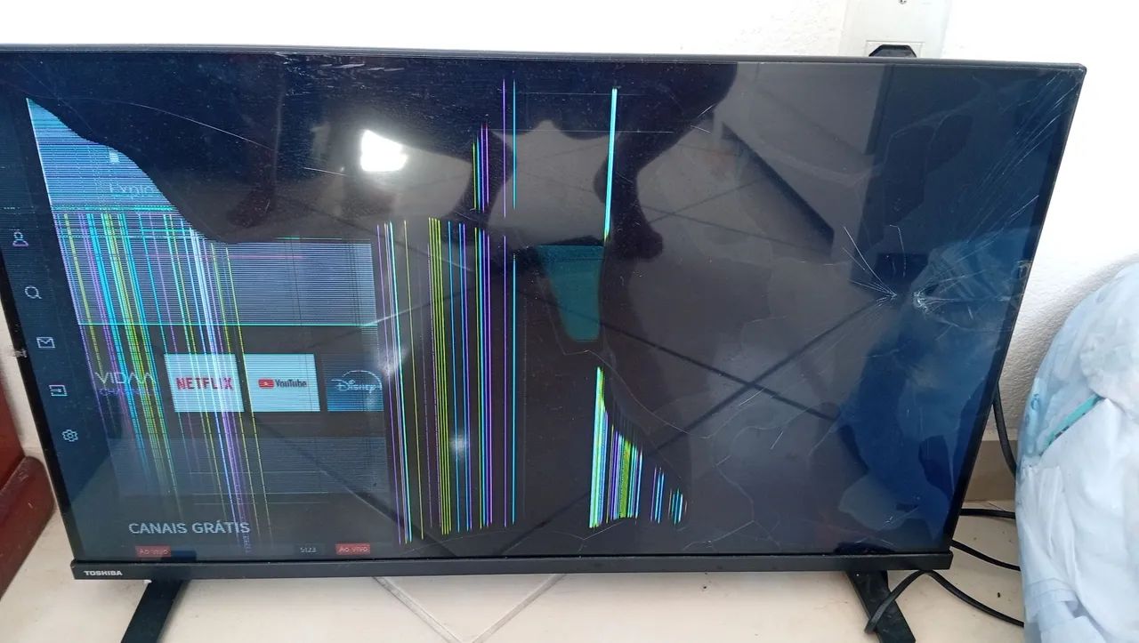 TV TOSHIBA SMART 32 COM DEFEITO - Foto 2