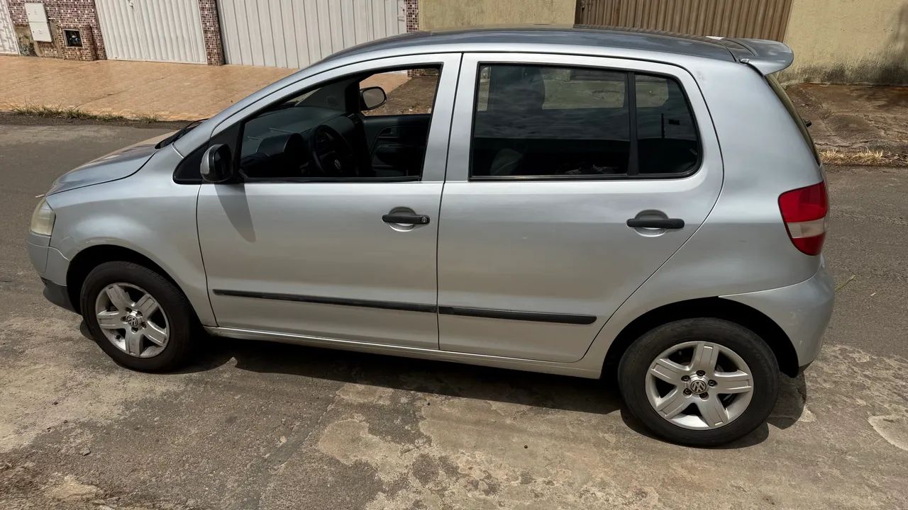 Volkswagen Fox Plus 1.6mi/ 1.6mi Total Flex 8V 4P 2005