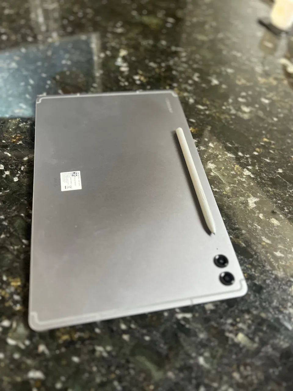 Tablet Samsung S9FE + 12.4pol com capa teclado Bettdow muito pouco uso - Foto 2
