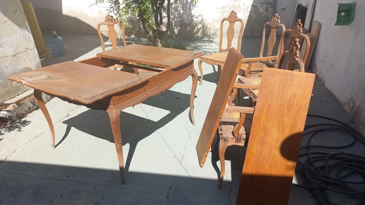 Mesa de jantar antiga de madeira extensível  - Foto 3
