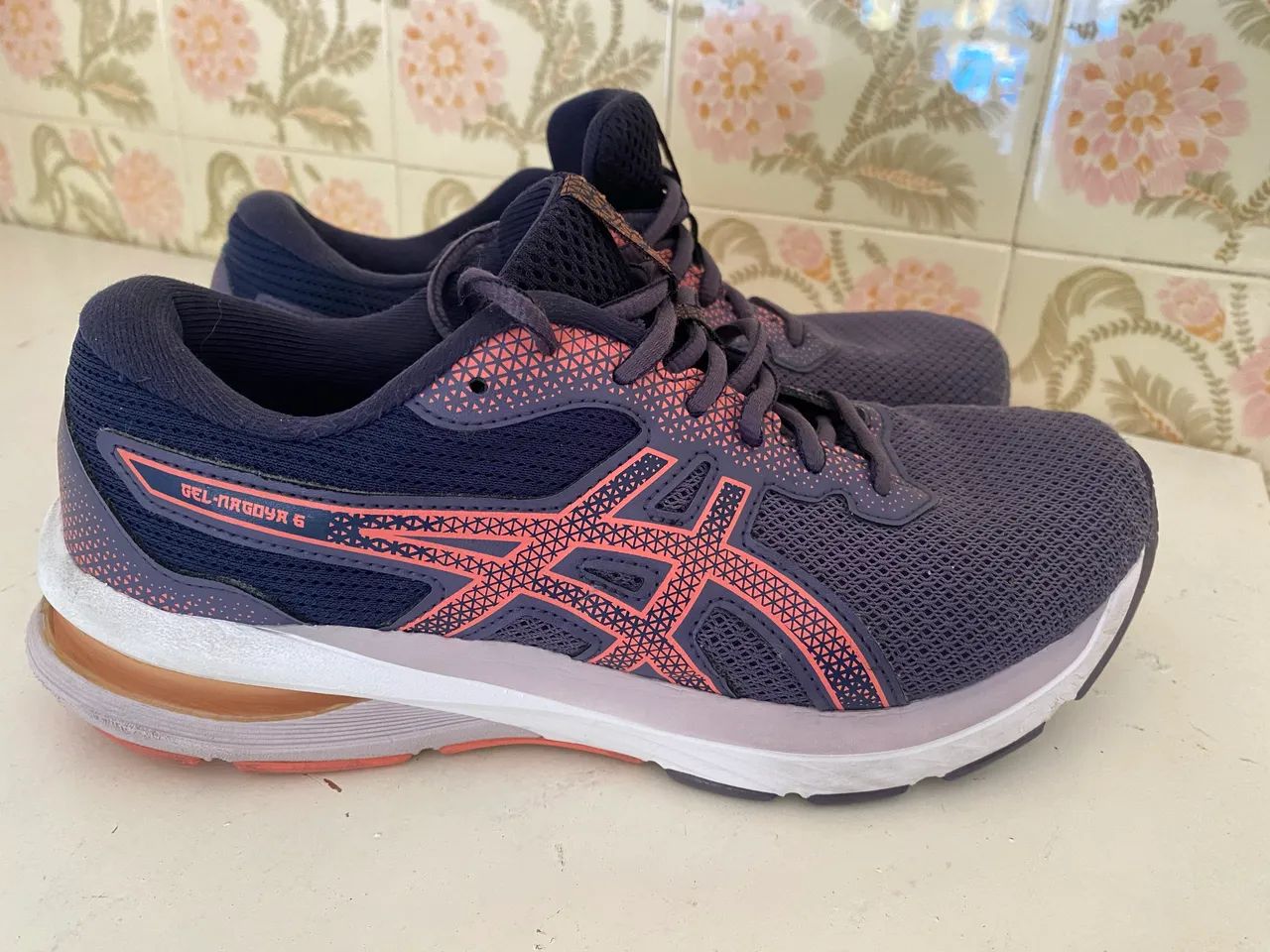 Tenis asics Gel  original 
