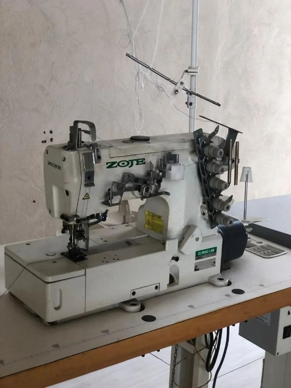 GALONEIRA INDUSTRIAL ZOJE W562-1-BD COMPLETA COM MESA - Foto 3
