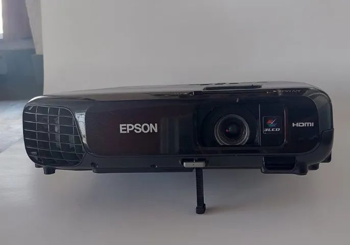 Projetor EPSON PowerLite S18+ e Telão modelo Mapa Matte White 2,00 x 2,00 mts - Foto 2