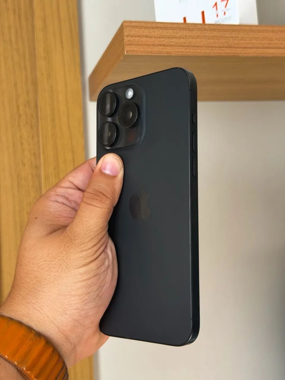 iPhone 15 Pro Max - Foto 5
