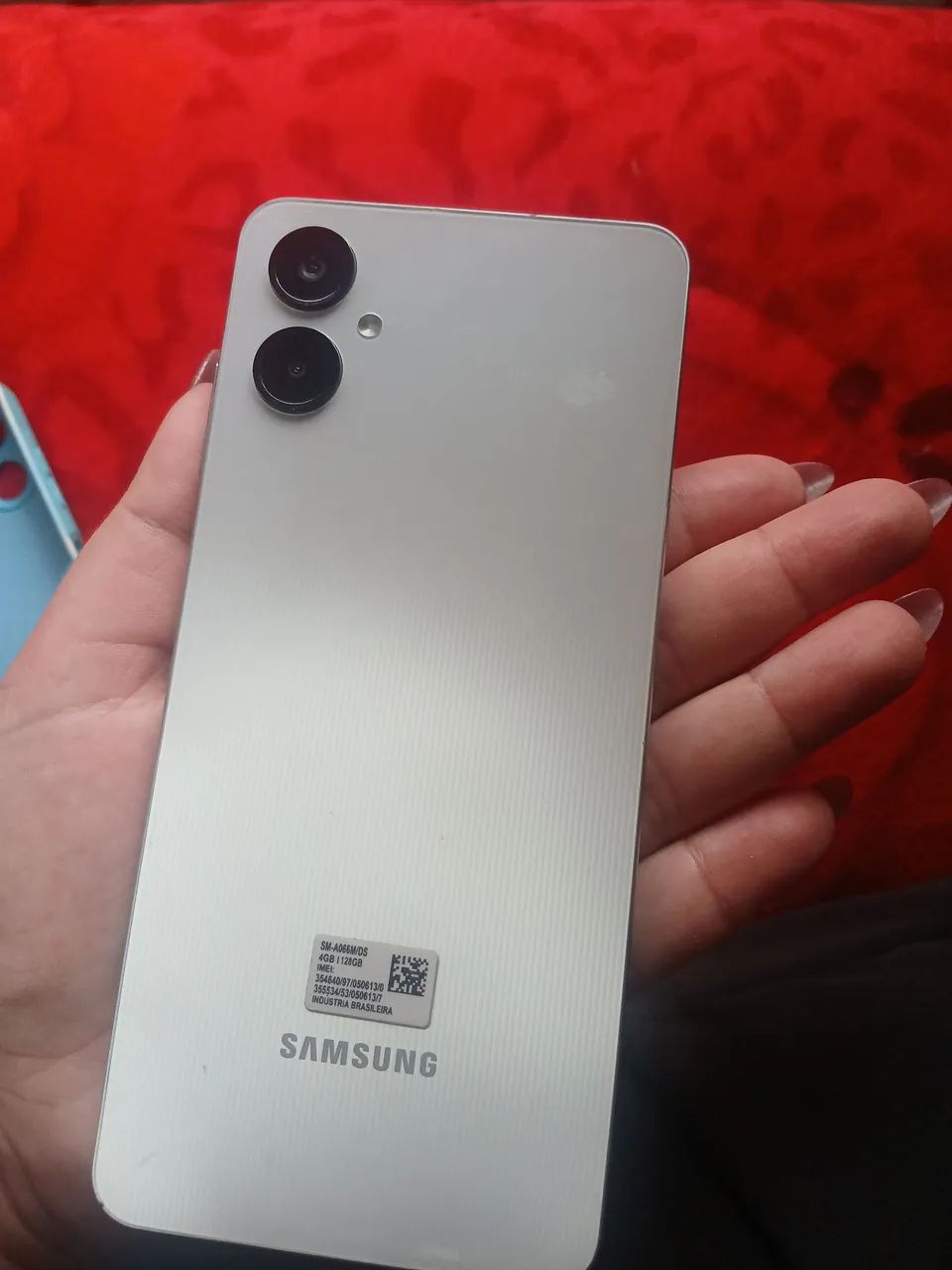 Vende-se celular Samsung A06 5G - Foto 2