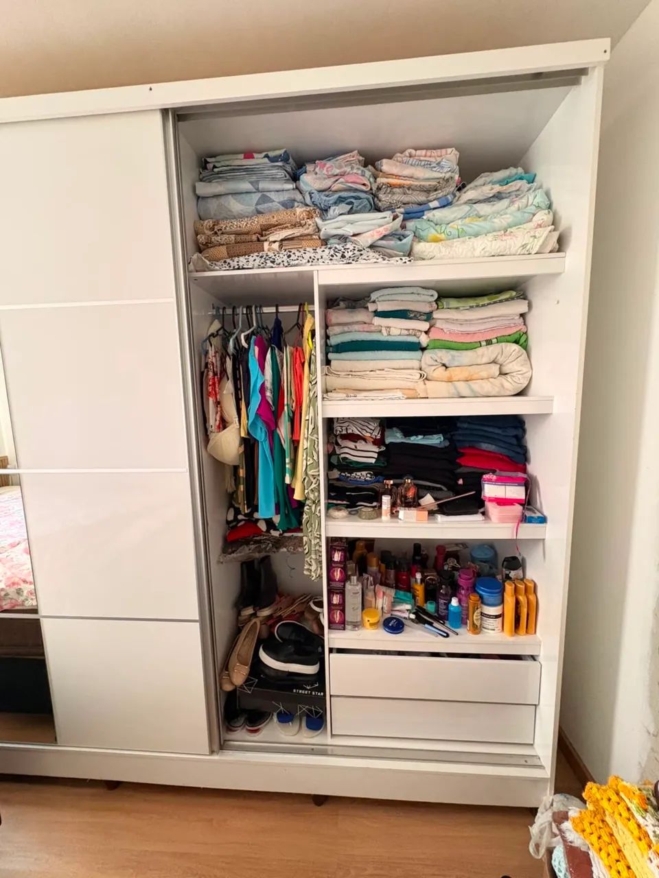 VENDO GUARDA ROUPA - Foto 2