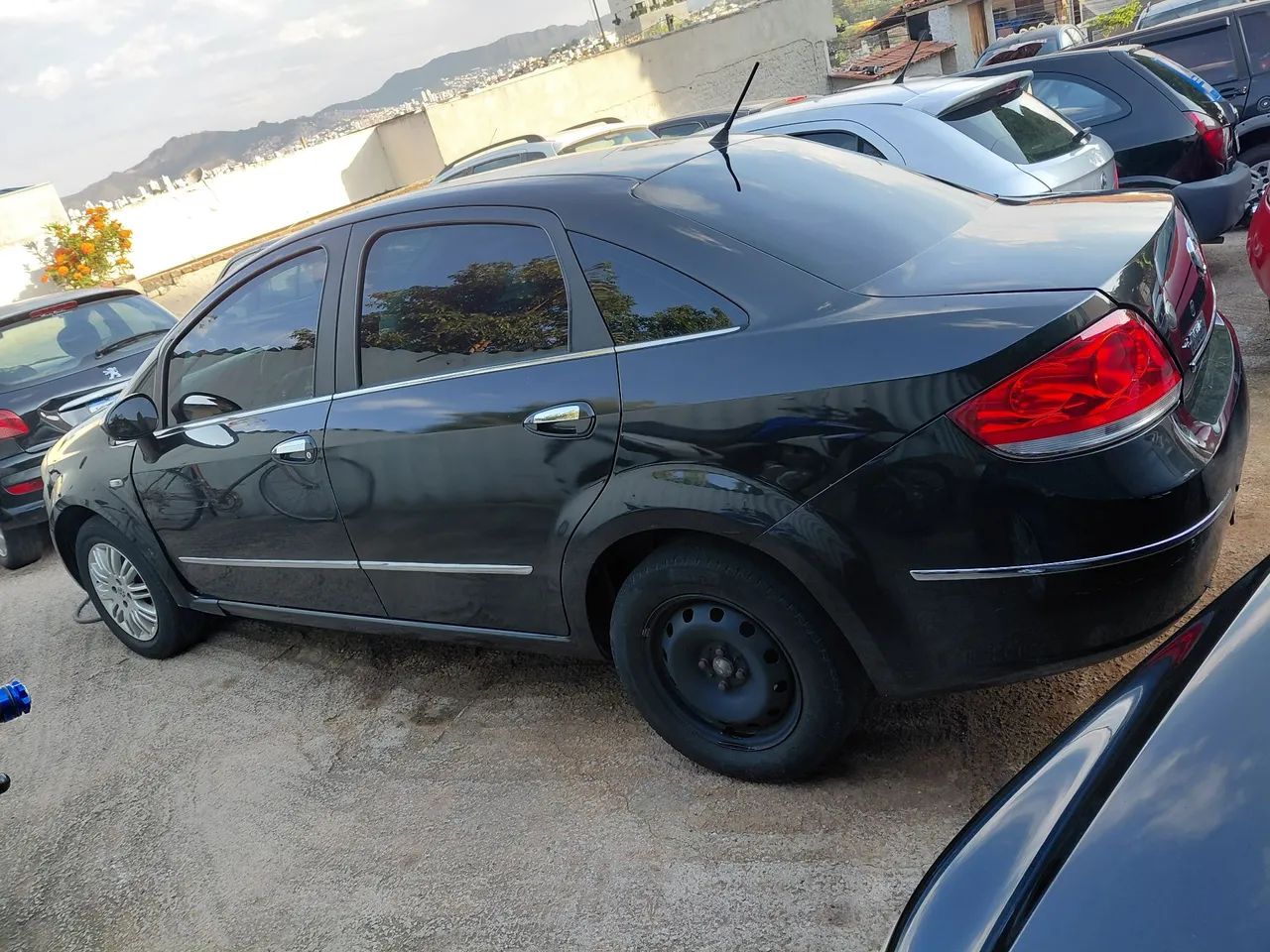 Fiat Linea LINEA 1.9/ HLX 1.9/1.8 Flex Dualogic 4p 2009