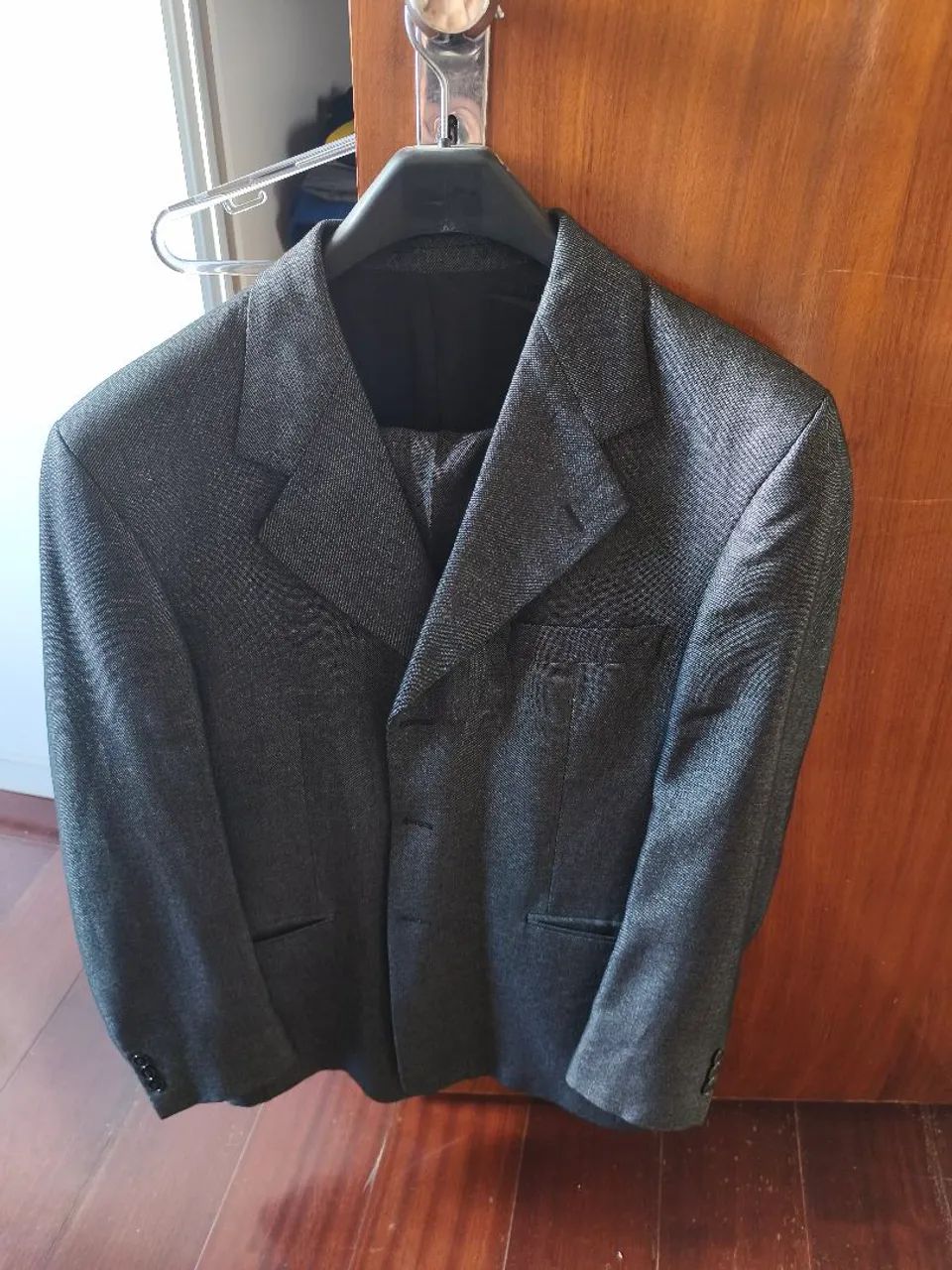 Terno cinza novo