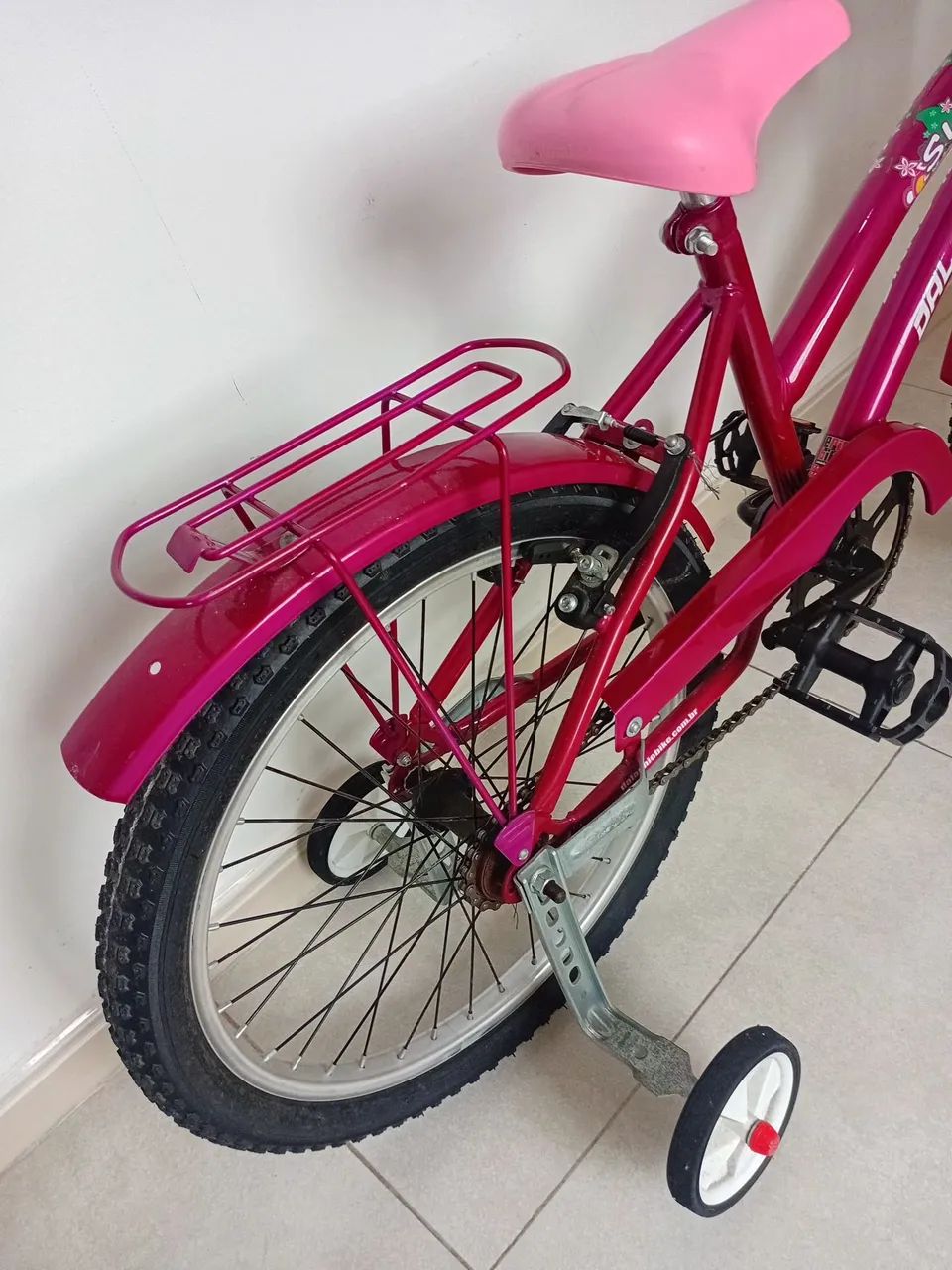 Bicicleta Infantil aro 20 seminova - Foto 4