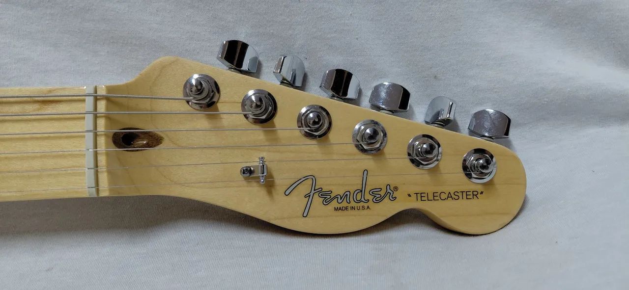 Guitarra Fender Telecaster American Standard(Em estado de zera) - Foto 4
