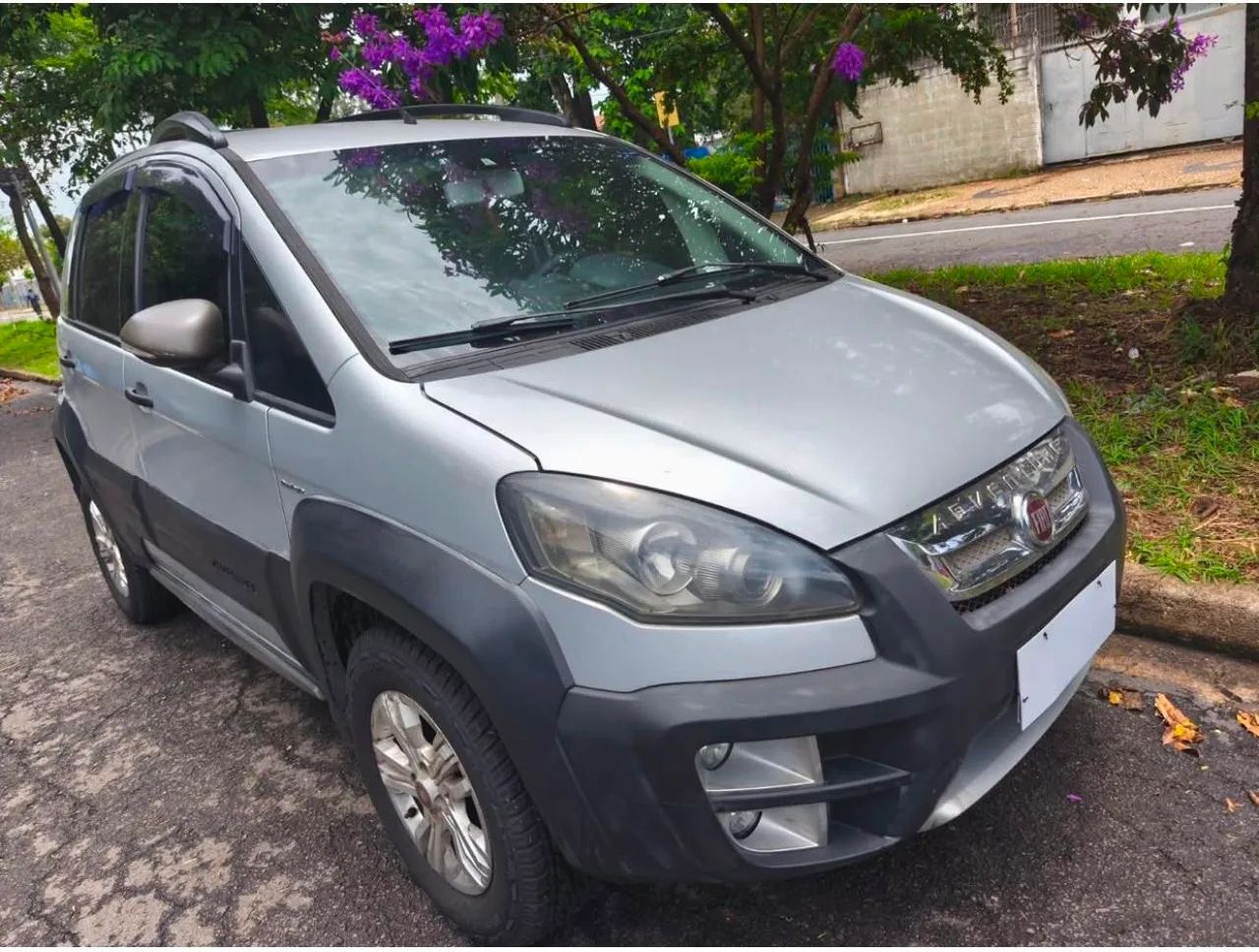 Fiat Idea Adv./ Adv.lock.dualogic 1.8 Flex 5P 2011 - Foto 3