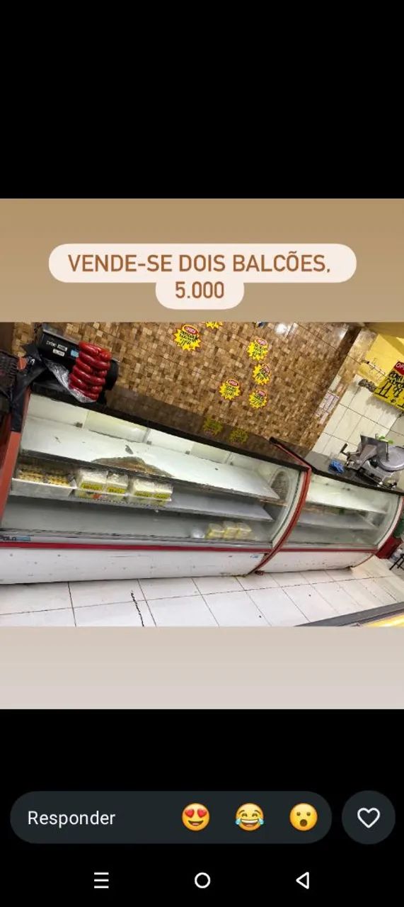 Balcão espositor de frios